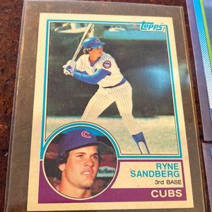 8 very collectible Topps and DonRuss baseball cards in excellent condition